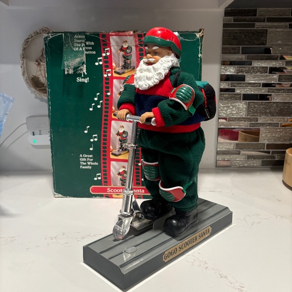 *READ* Animated & Musical Scooter Santa 14.5" x 11.25" VTG Kmart Trim A Home - Picture 1 of 16